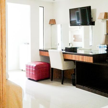 Kyo Serviced Apartment Jakarta Cilandak  エクステリア 写真