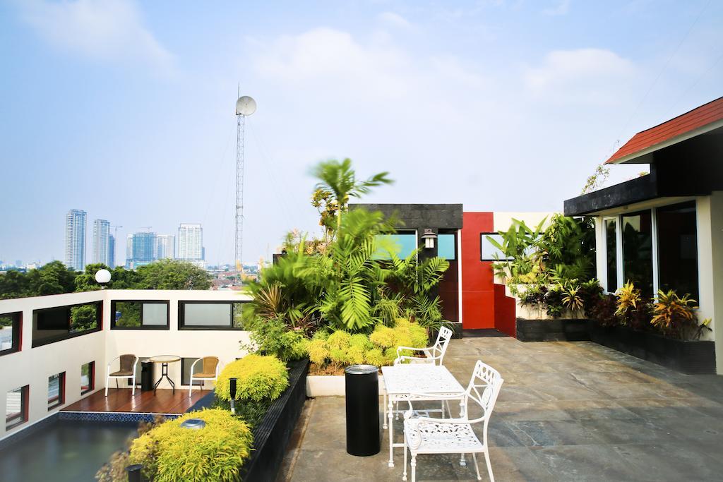 Kyo Serviced Apartment Jakarta Cilandak  エクステリア 写真