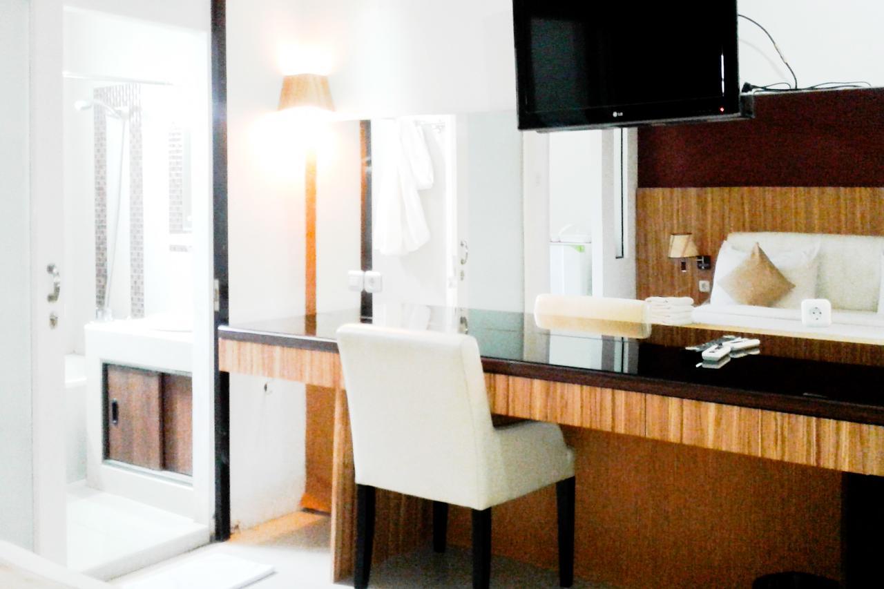 Kyo Serviced Apartment Jakarta Cilandak  エクステリア 写真